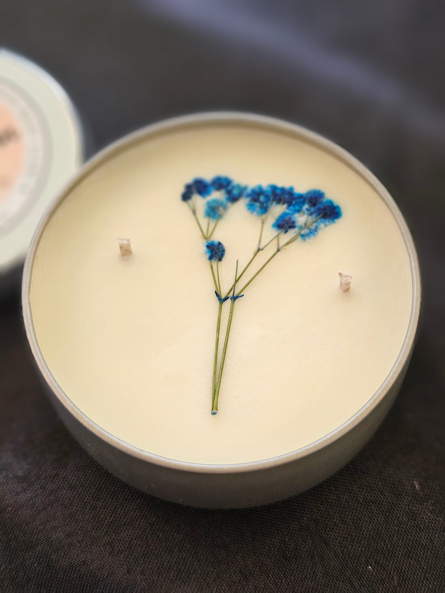 After Rain 2-wicks Luxury Candle with Blue Baby's Breath pressed flower