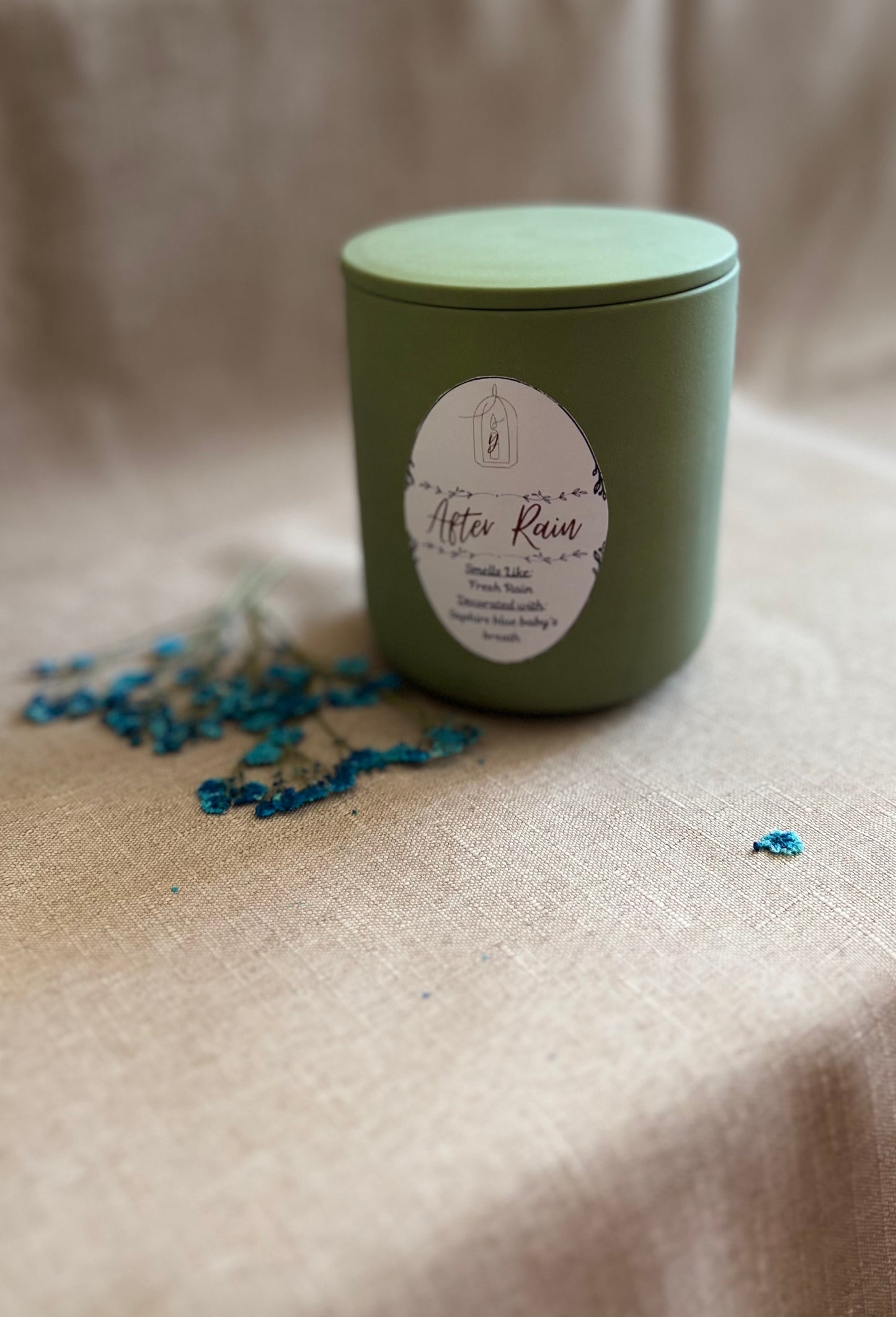 After Rain 2-wicks Luxury Candle with Blue Baby's Breath pressed flower