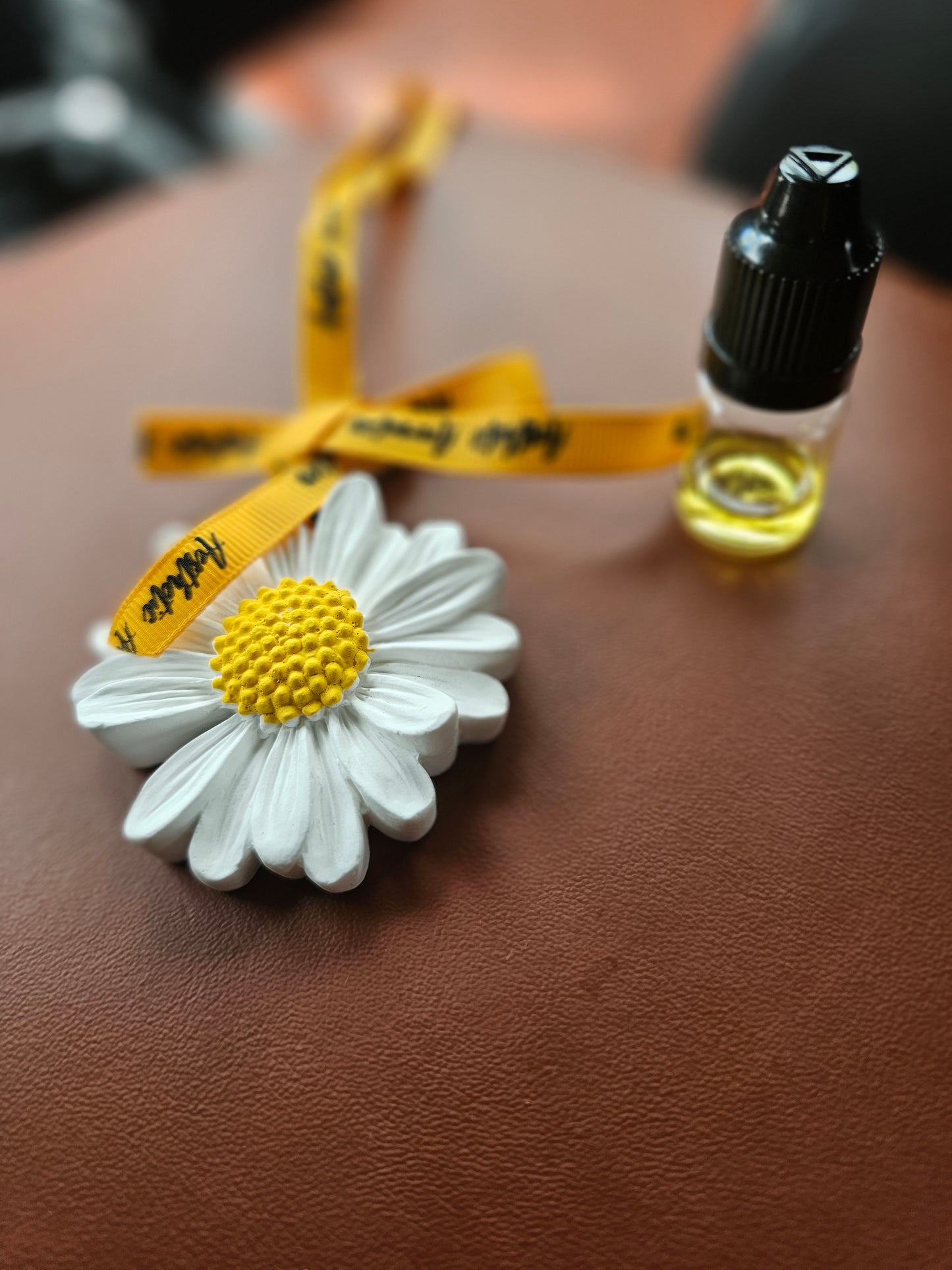 Hanging Ceramic Flower Air Freshner with 5ml bottle of scent