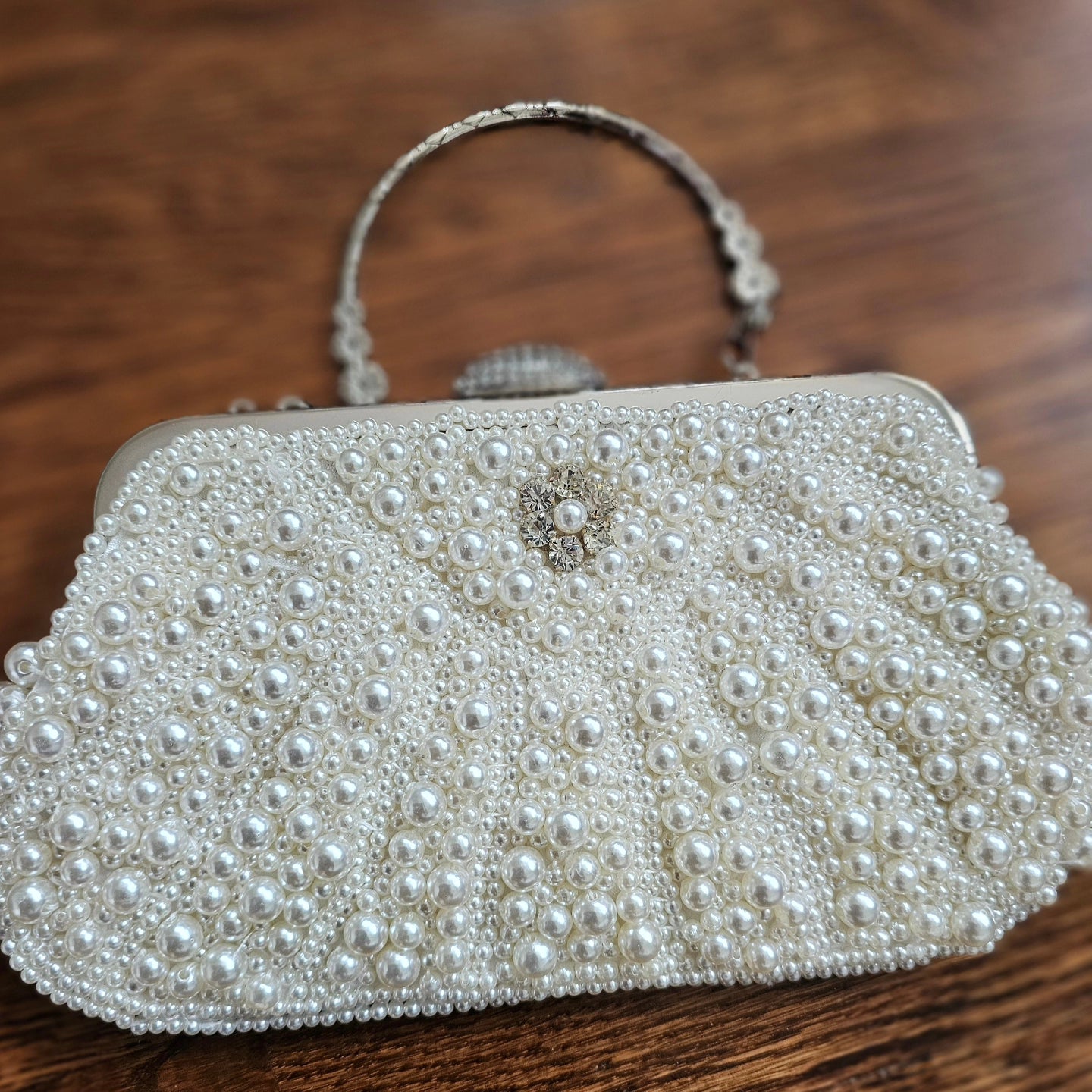 Beaded women vintage evening bag with pearls