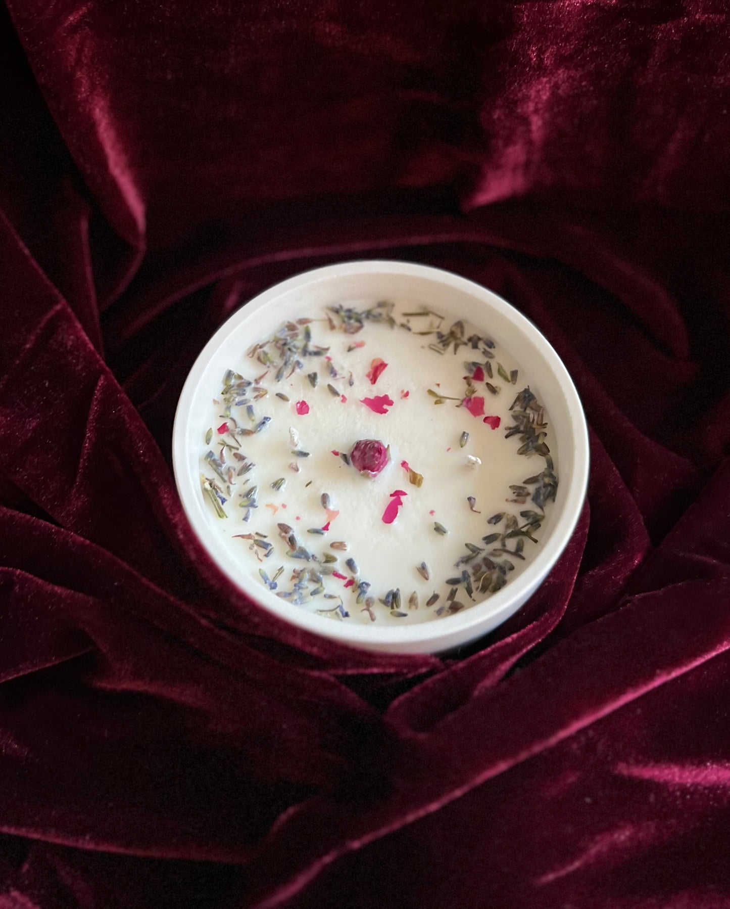 Rosender 2-wicks Limited Edition Candle in White Ceramic jar