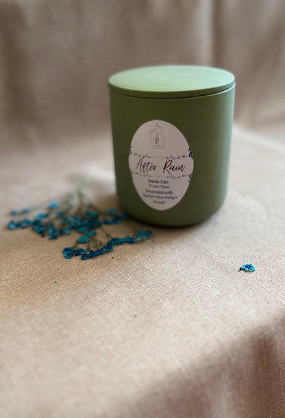 After Rain 2-wicks Luxury Candle with Blue Baby's Breath pressed flower