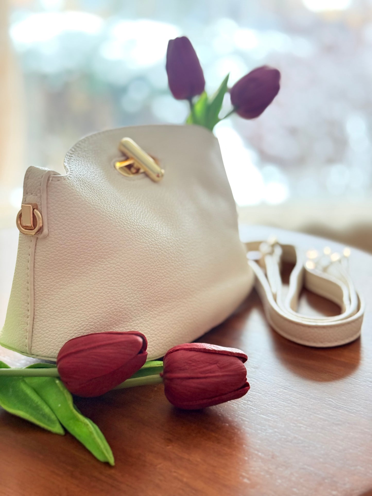 Dove | Leather Bag - lifestyle shot - R&W Aesthetics