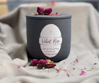 Velvet Rose - Luxury Scented Candle | 3-wicks - close-up - R&W Aesthetics