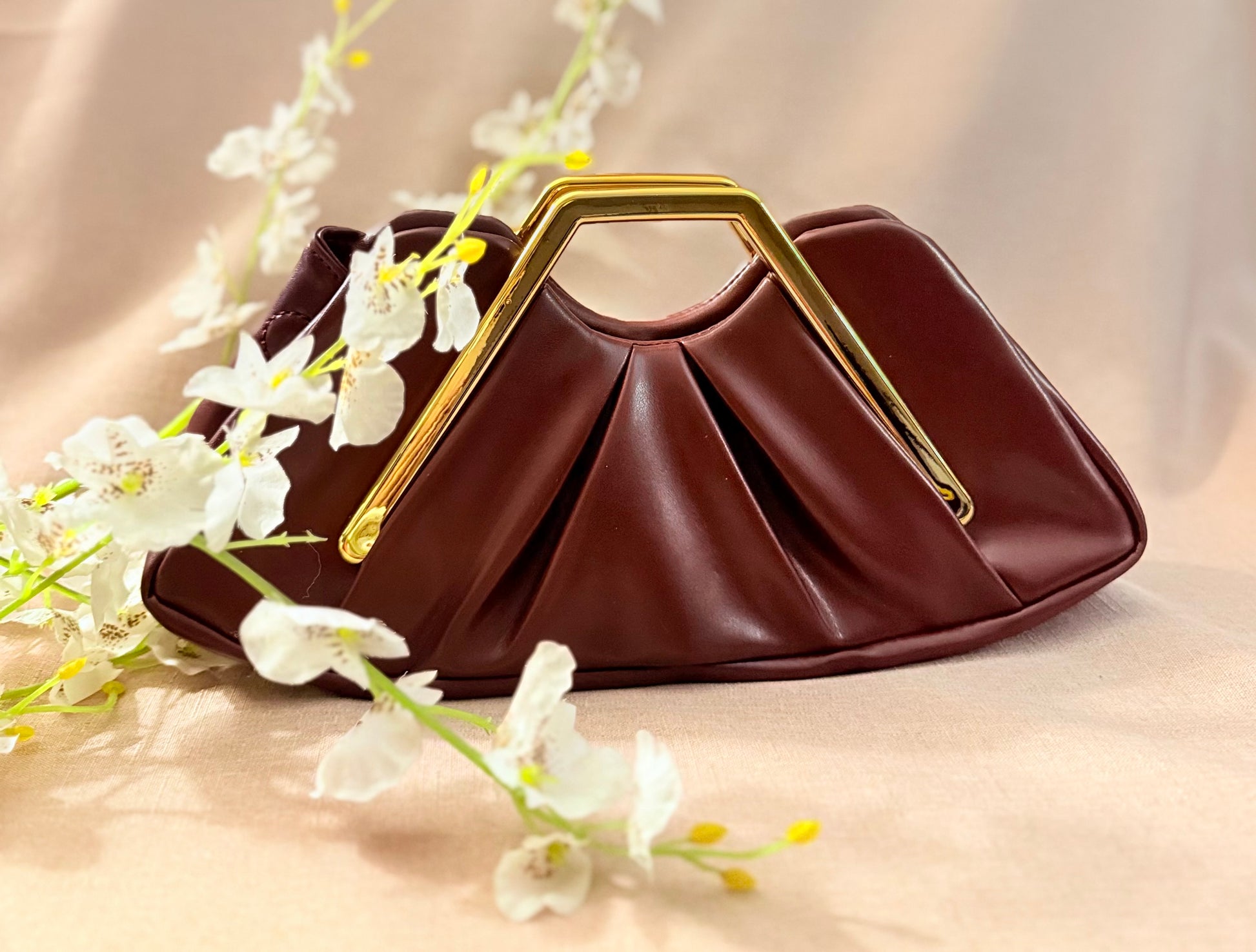 MJ Leather Bag – Unique Soft PU Leather Handbag with Gold Frame Handle - detail view - R&W Aesthetics