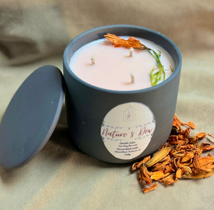 Nature's Dew Luxury Candle