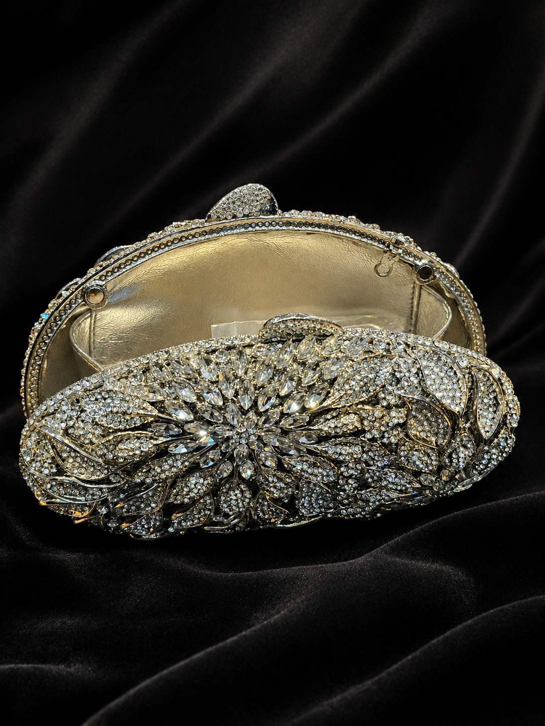 Lady Silver Bridal Clutch