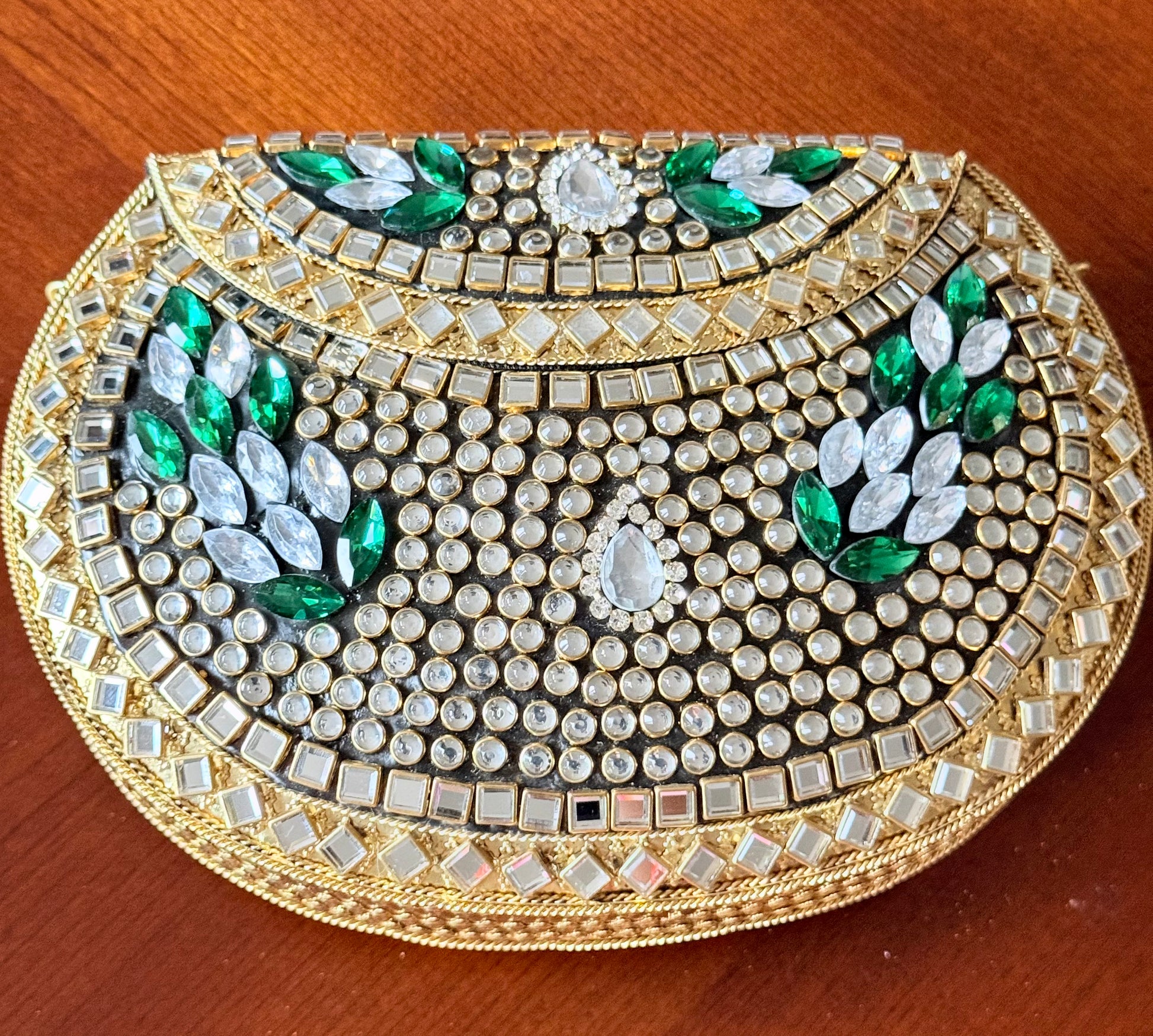 Malika | Large Handmade Kundan Clutch - detail view - R&W Aesthetics