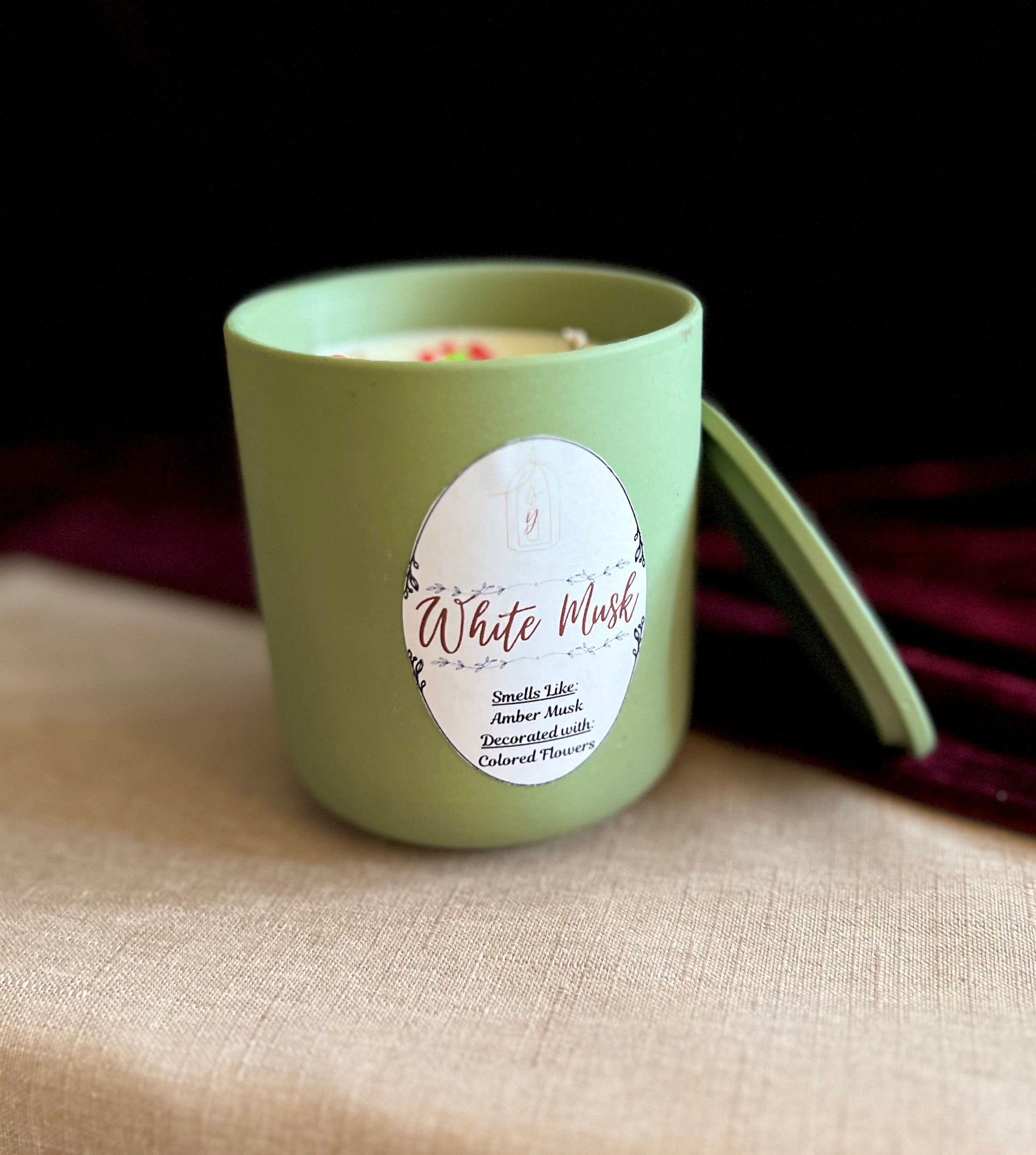 White Musk | Luxury Soy Candle - side view - R&W Aesthetics