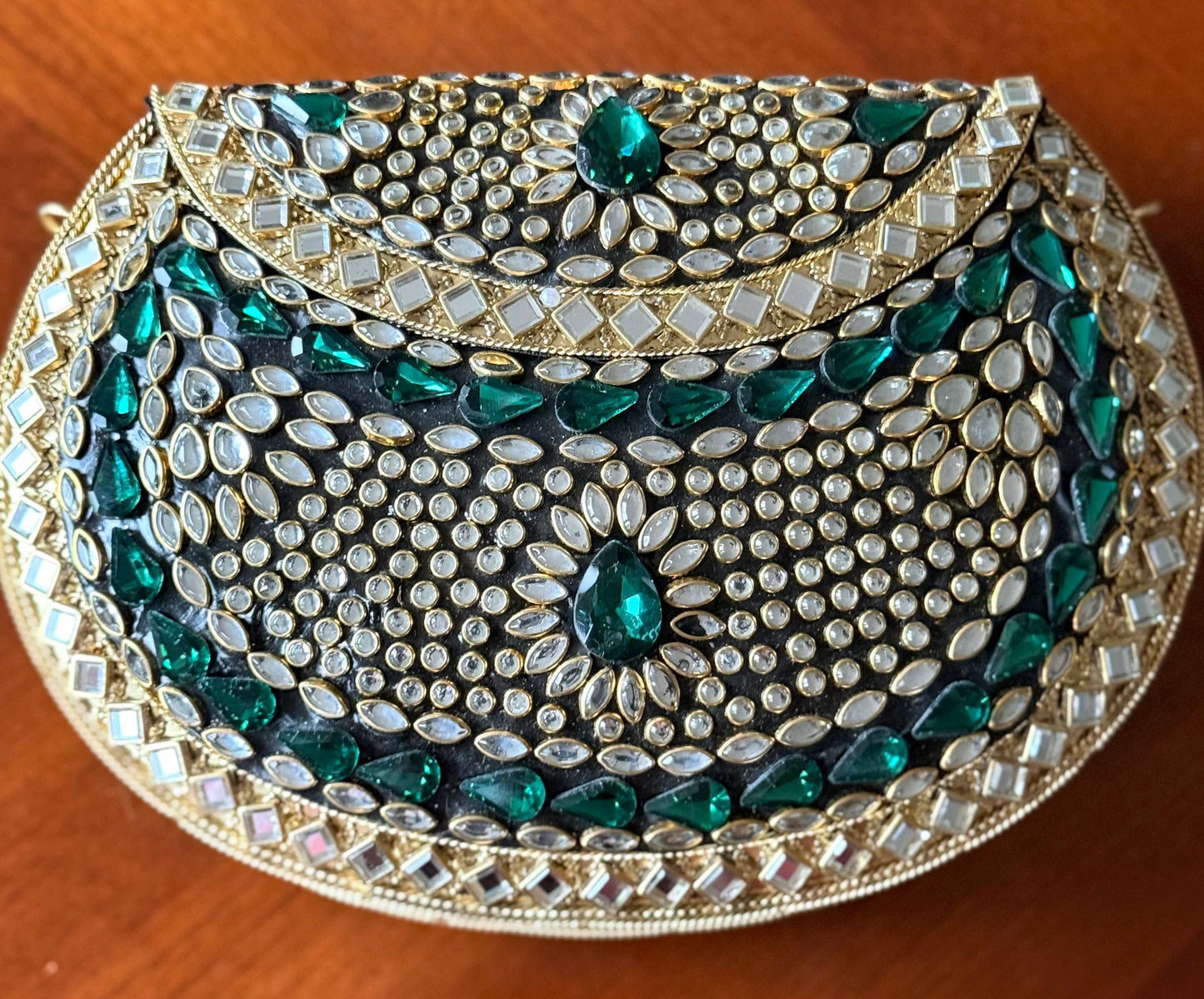 Emerald | Large Handmade Kundan Clutch - side view - R&W Aesthetics
