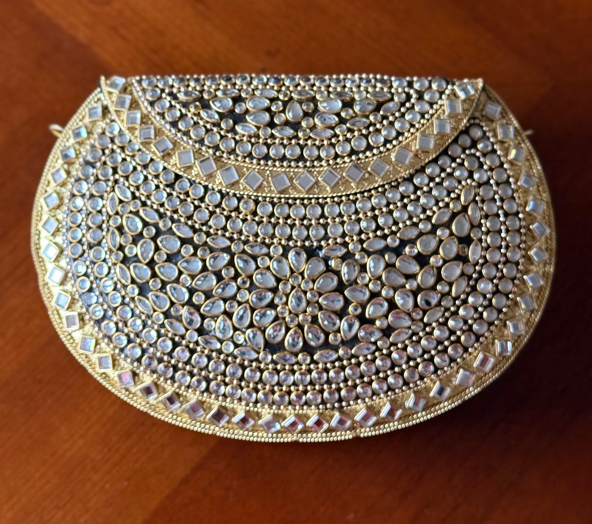 Goldie | Large Handmade Kundan Clutch - detail view - R&W Aesthetics